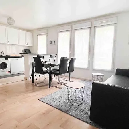 Pleyel Familiale, St Denis, Paris, Cgd Apartment Saint-Denis (Seine-Saint-Denis)